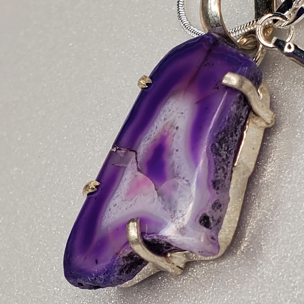 NEW Sliced Purple Colored Agate Pendant - Picture 2 of 4